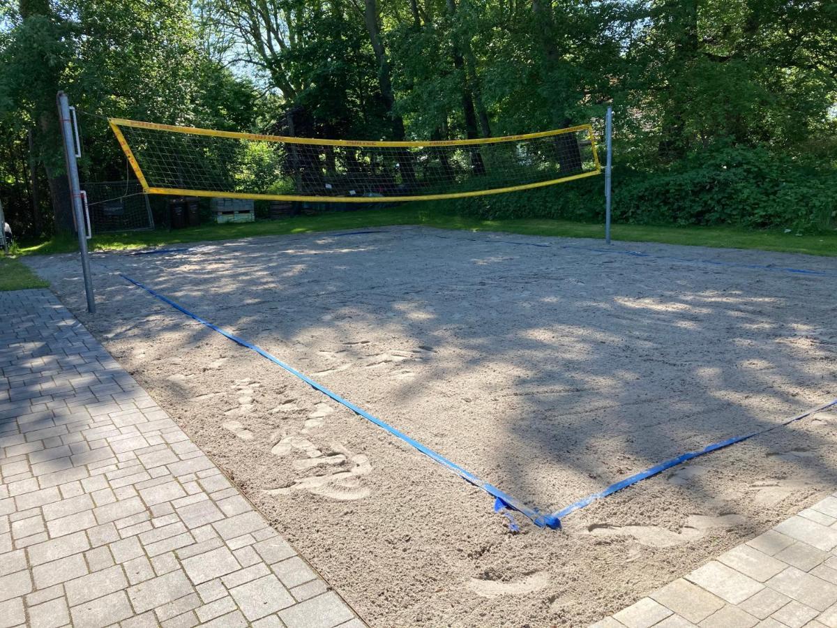 Ferienhaeuser Boddenstrand Вик Экстерьер фото